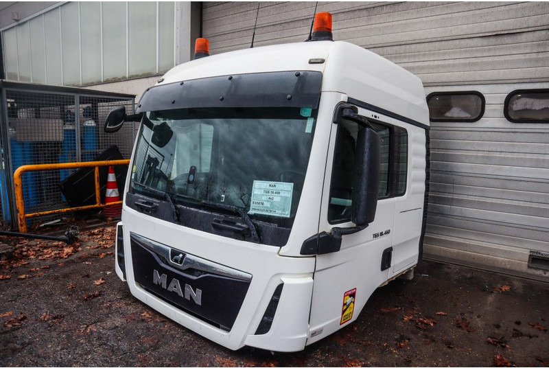 MAN F99L39 TGS EURO6 81.60000-7915 - Cabine et intérieur pour Camion: photos 3 MAN F99L39 TGS EURO6 81.60000-7915 - Cabine et intérieur pour Camion: photos 3