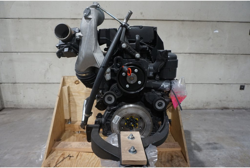 Mercedes-Benz OM924LA EURO5 NEW - Moteur pour Camion: photos 2 Mercedes-Benz OM924LA EURO5 NEW - Moteur pour Camion: photos 2