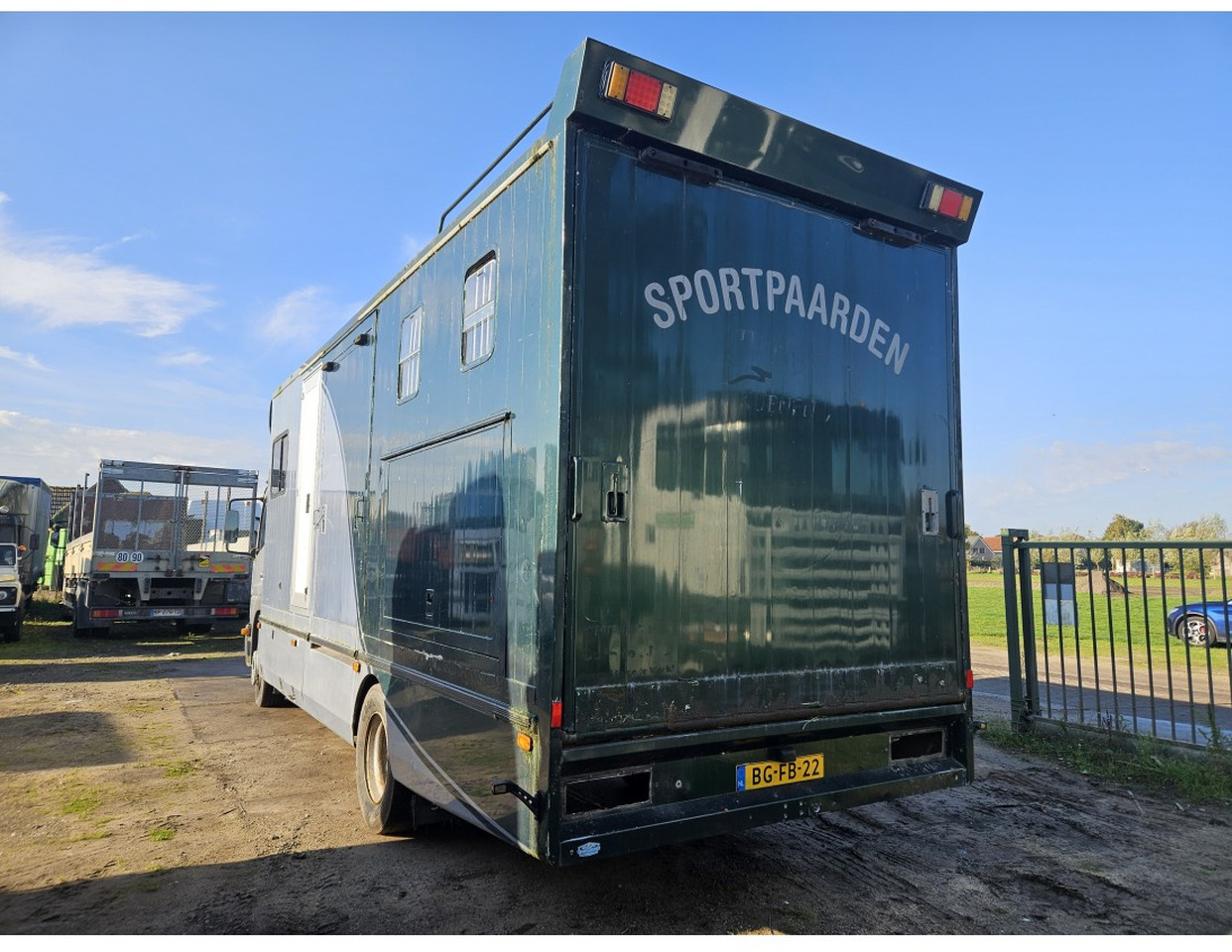 Mercedes Atego 1217 L 4x2 Horse transport Dutch Truck - Camion chevaux: photos 3 Mercedes Atego 1217 L 4x2 Horse transport Dutch Truck - Camion chevaux: photos 3