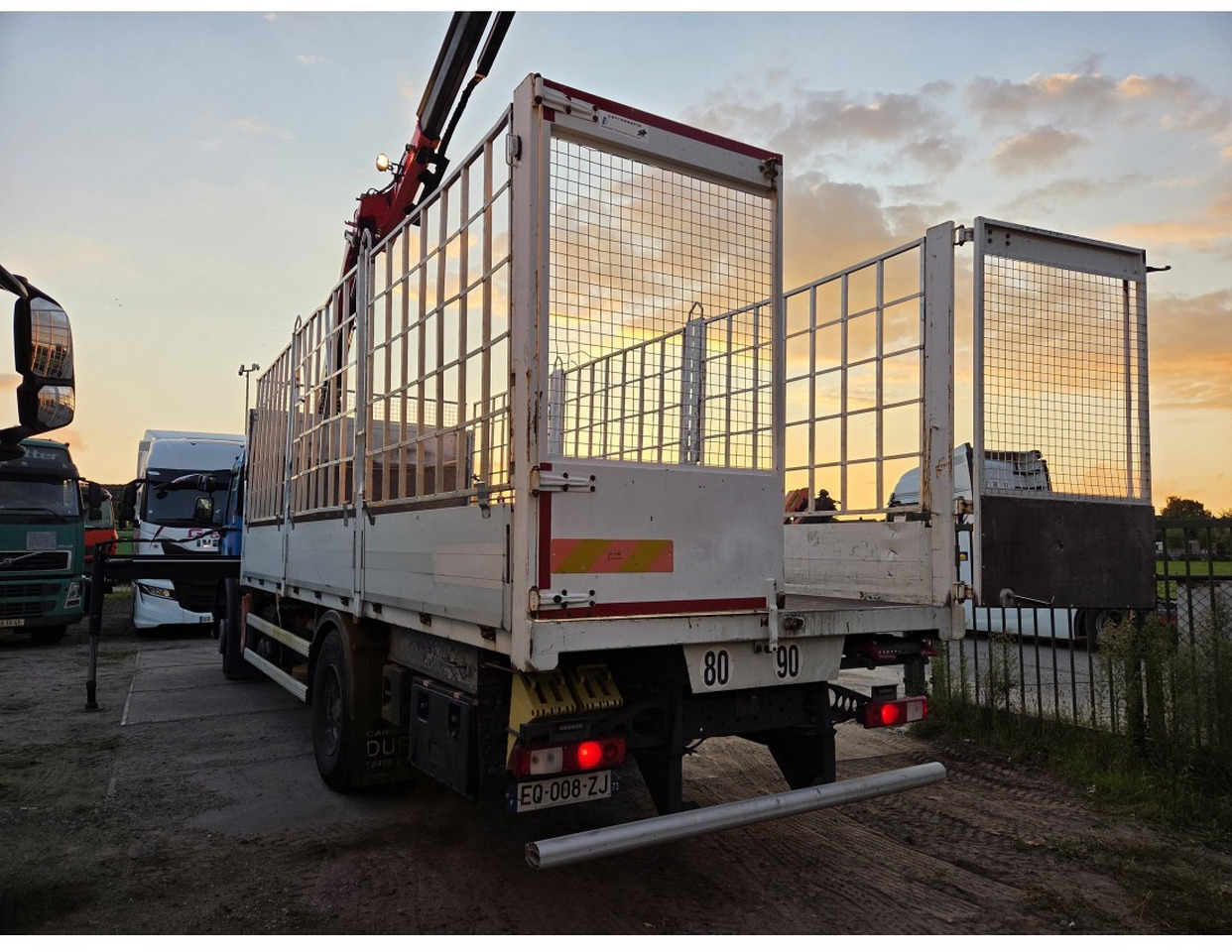 Renault C 280 4X2 Palfinger PK12002 EH Kran Crane Remote Control Automat flatbed truck - Camion plateau, Camion grue: photos 2 Renault C 280 4X2 Palfinger PK12002 EH Kran Crane Remote Control Automat flatbed truck - Camion plateau, Camion grue: photos 2