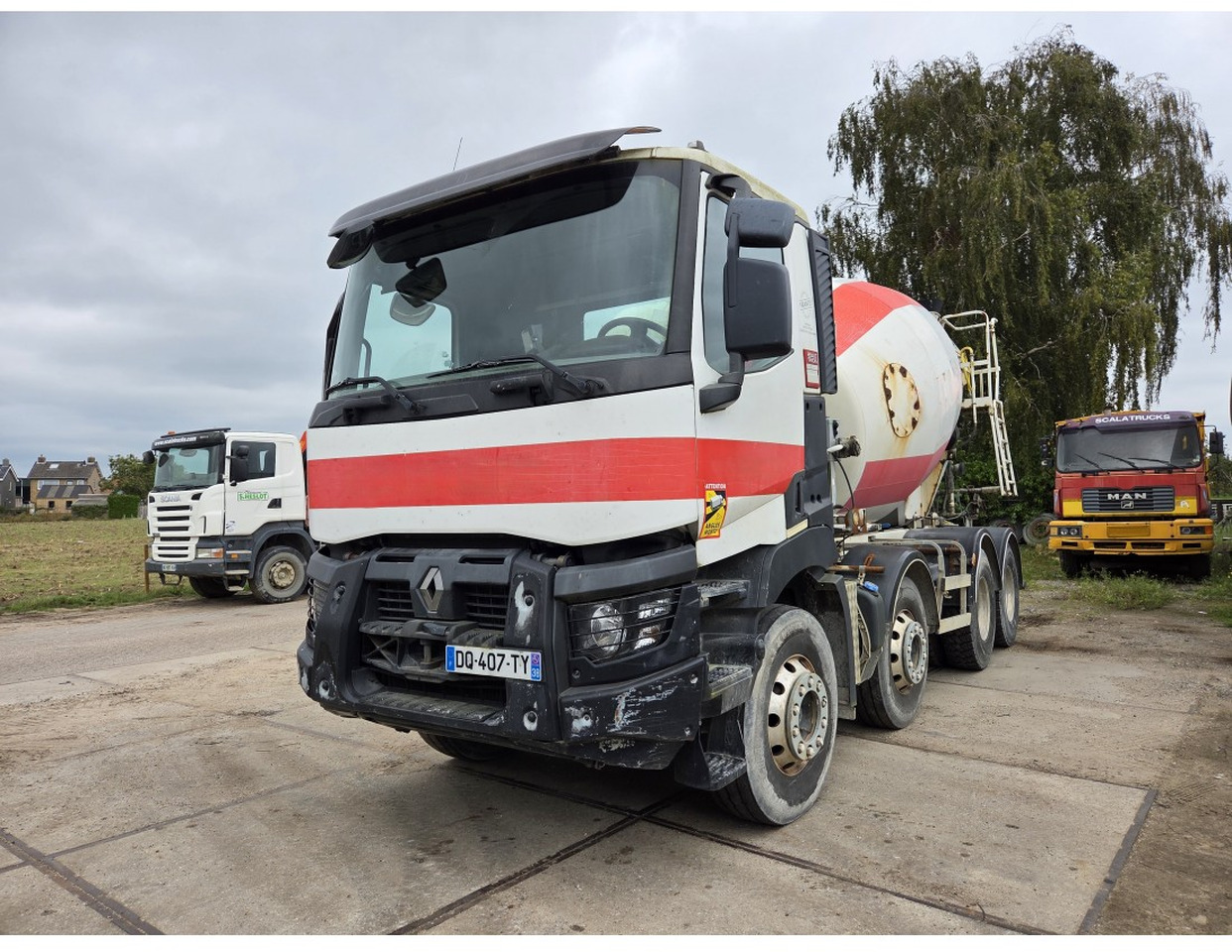 Renault C430 8X4 CONCRETE MIXER MANUAL GEARBOX - Camion malaxeur: photos 1 Renault C430 8X4 CONCRETE MIXER MANUAL GEARBOX - Camion malaxeur: photos 1