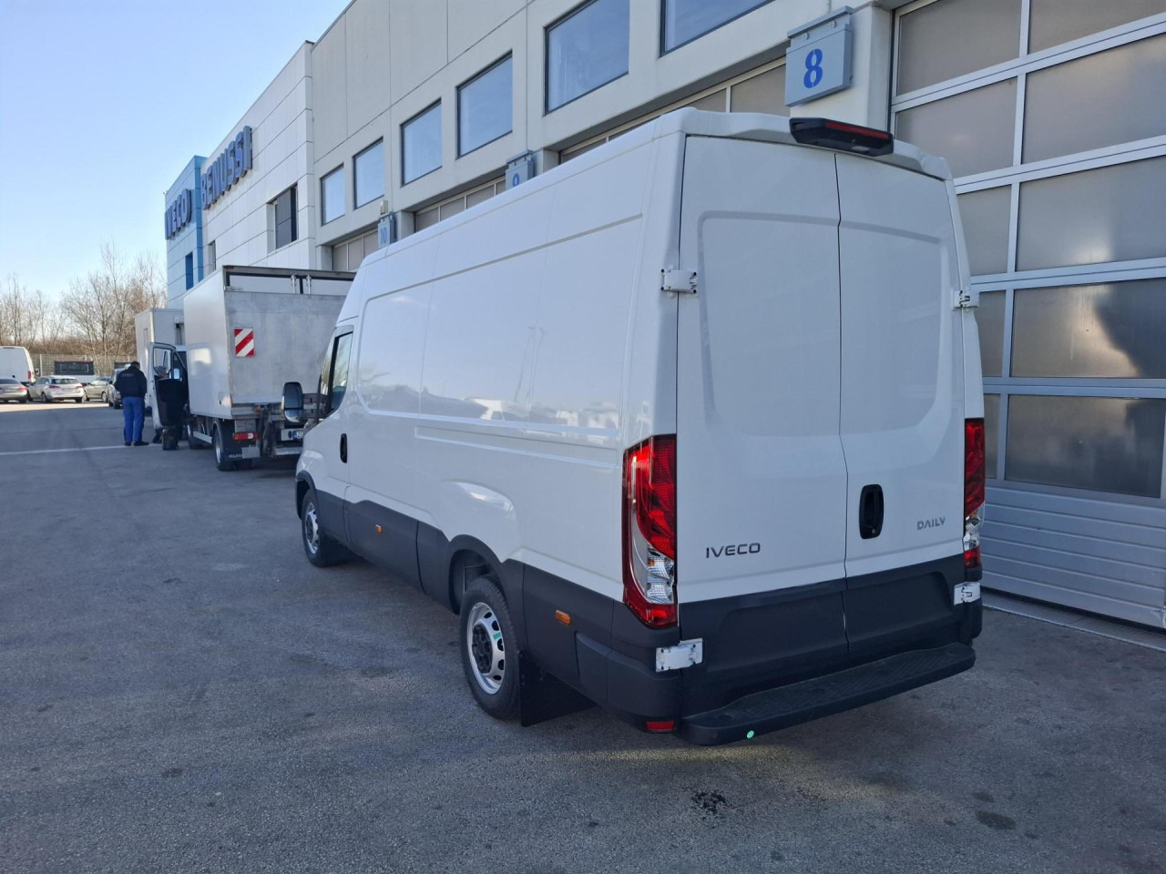 IVECO Daily 35S14V - Transport de personnes: photos 3 IVECO Daily 35S14V - Transport de personnes: photos 3