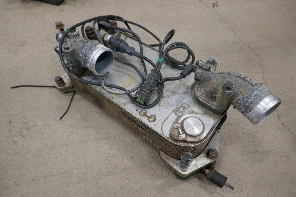 Scania Olejekylare Retarder - Boîte de vitesse pour Camion: photos 1 Scania Olejekylare Retarder - Boîte de vitesse pour Camion: photos 1