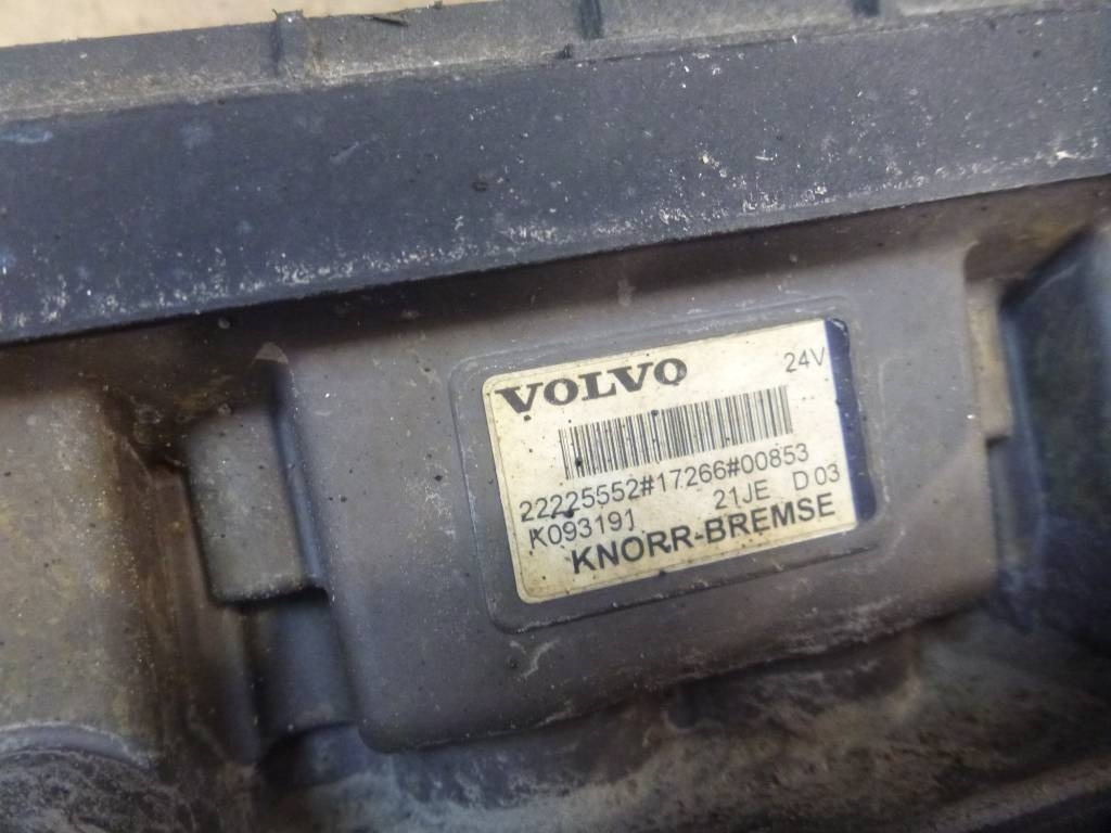 Volvo FH 13 520 - Pièces de frein pour Camion: photos 2 Volvo FH 13 520 - Pièces de frein pour Camion: photos 2
