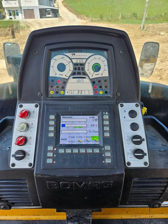 Rouleau compresseur BOMAG BW 174 AP-4F AM, Tandem Roller: photos 12