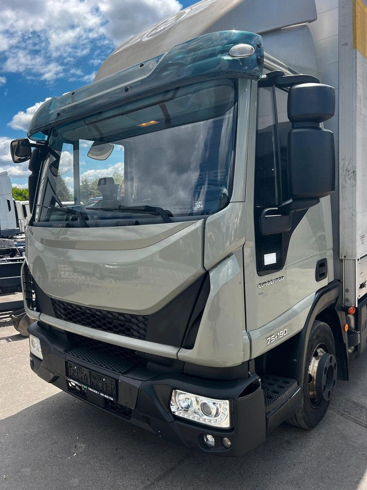 Iveco 75E19 Eurocargo, E6, Ladebordwand - Utilitaire rideaux coulissants (PLSC): photos 2 Iveco 75E19 Eurocargo, E6, Ladebordwand - Utilitaire rideaux coulissants (PLSC): photos 2