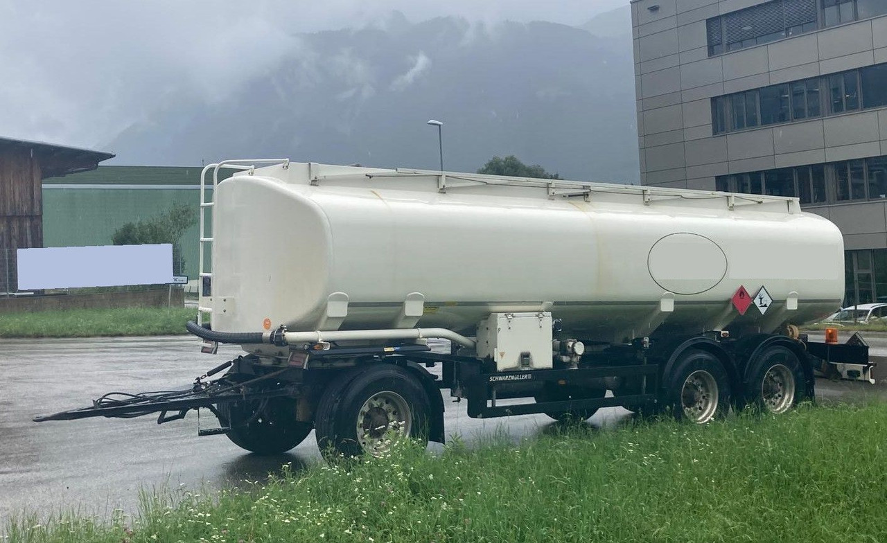 Schwarzmüller TH 3E, 3 Kammern, ADR, Benzin+Diesel, Fuel - Remorque citerne: photos 1 Schwarzmüller TH 3E, 3 Kammern, ADR, Benzin+Diesel, Fuel - Remorque citerne: photos 1