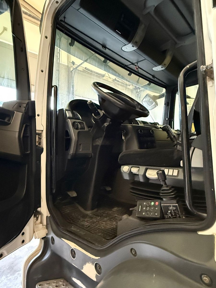 MAN TGS 18.480 4x4 Hydrodrive, E6, Kipphydraulik - Tracteur routier: photos 4 MAN TGS 18.480 4x4 Hydrodrive, E6, Kipphydraulik - Tracteur routier: photos 4