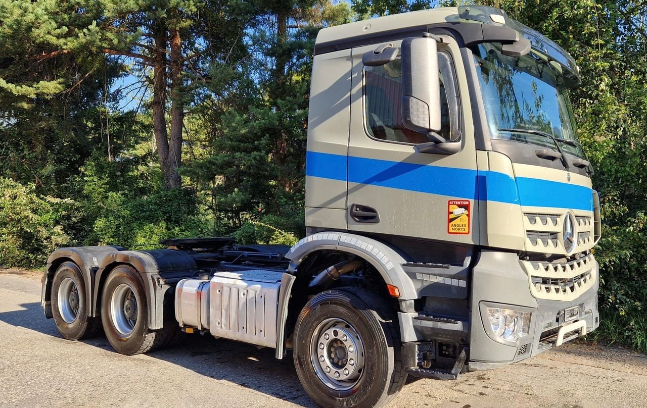 Mercedes-Benz Arocs 2648 6x4, E6, Retarder, Kipphydraulik - Tracteur routier: photos 1 Mercedes-Benz Arocs 2648 6x4, E6, Retarder, Kipphydraulik - Tracteur routier: photos 1
