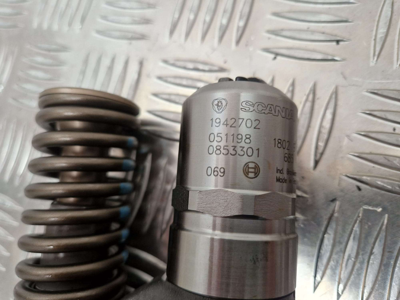 1942702 Scania fuel injector Bosch - Moteur et pièces pour Engins de chantier: photos 3 1942702 Scania fuel injector Bosch - Moteur et pièces pour Engins de chantier: photos 3