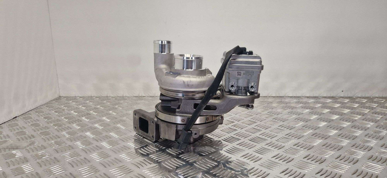 BorgWarner 11559880019 turbo JCB 320/06177 - Moteur et pièces pour Engins de chantier: photos 2 BorgWarner 11559880019 turbo JCB 320/06177 - Moteur et pièces pour Engins de chantier: photos 2