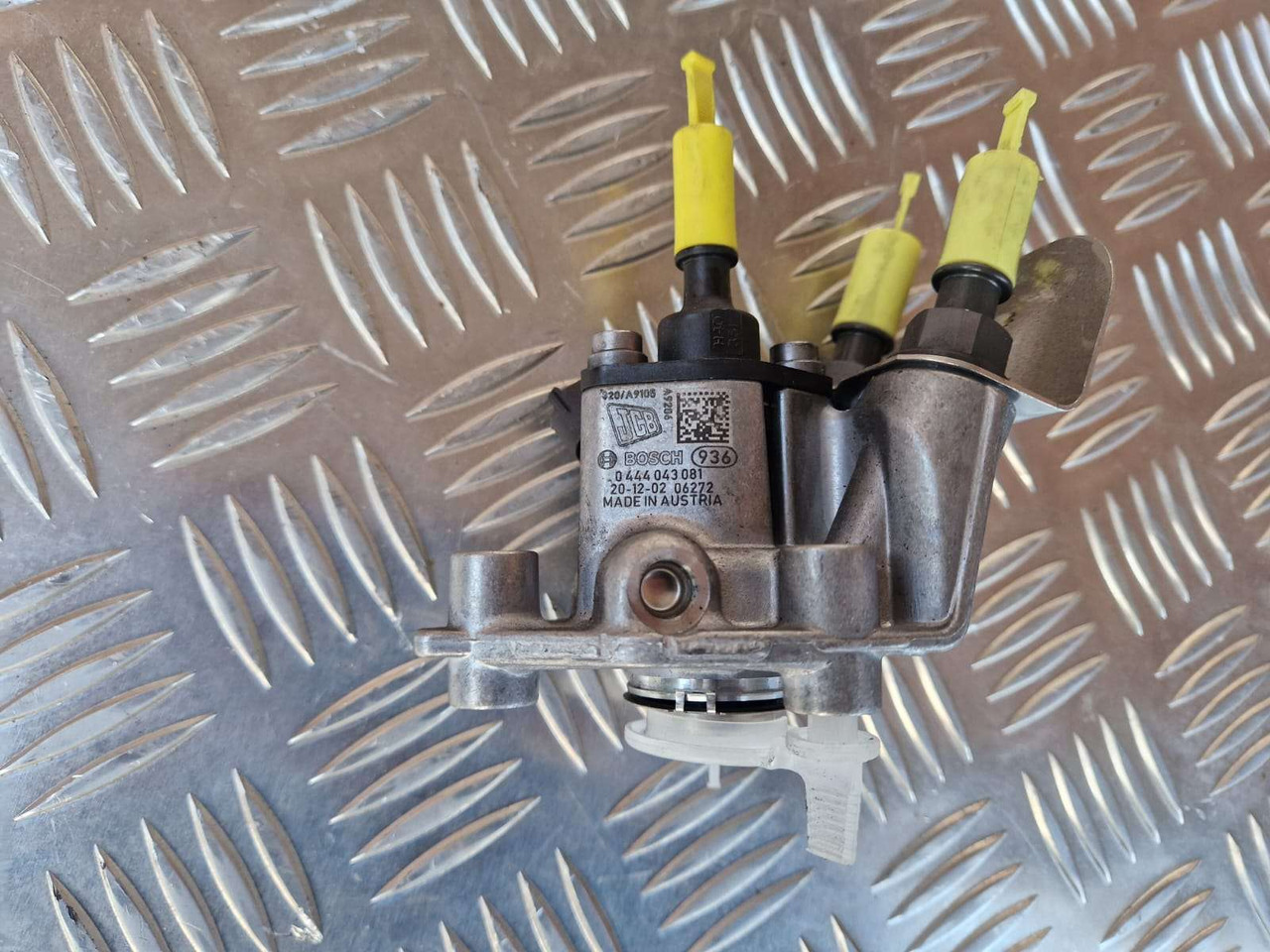 Genuine JCB BOSCH Dosing module 320/A9105 - Moteur et pièces pour Engins de chantier: photos 1 Genuine JCB BOSCH Dosing module 320/A9105 - Moteur et pièces pour Engins de chantier: photos 1