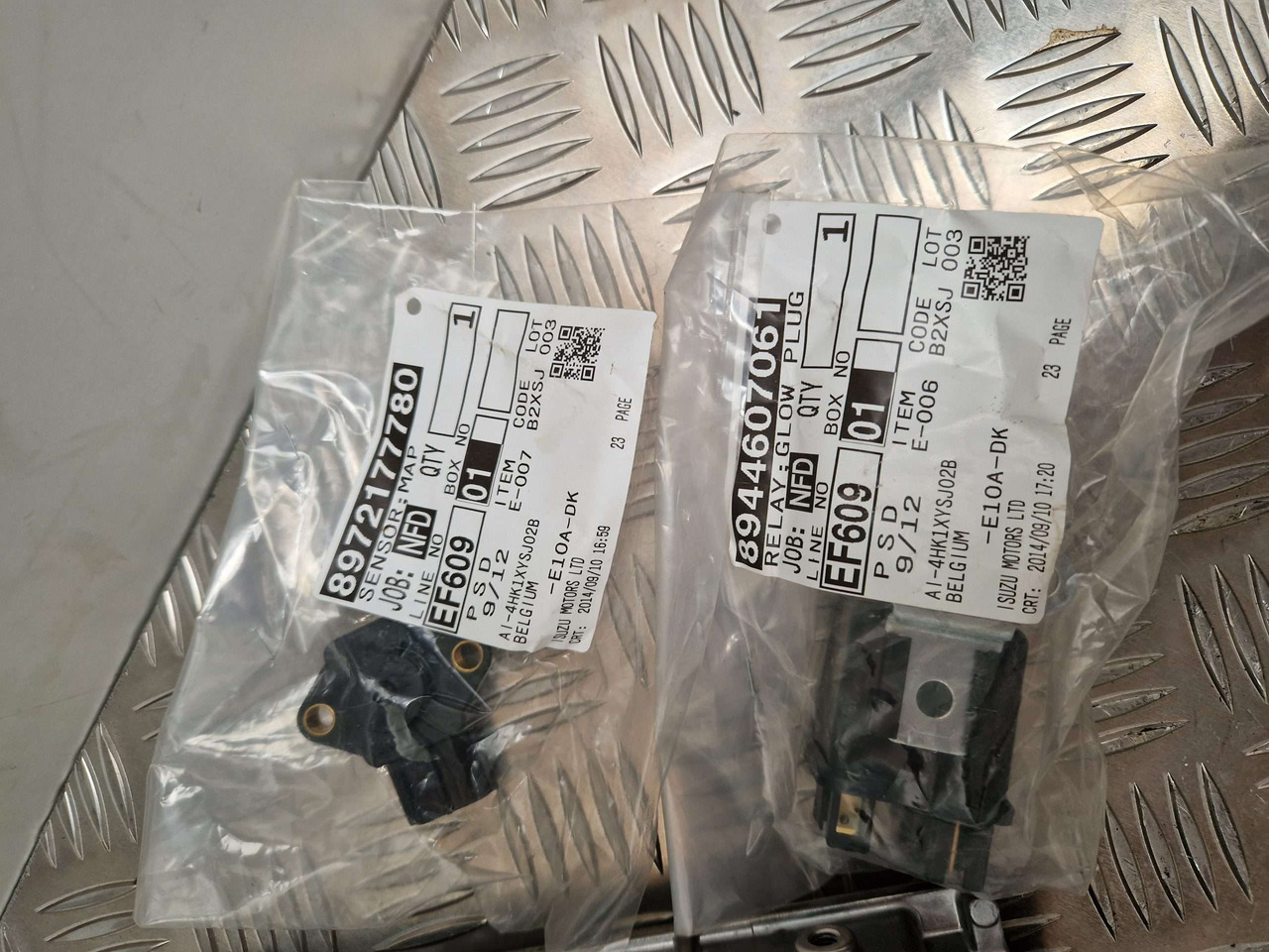 ISUZU ECU 4HK1 XYSJ02B 24V H725324 - Moteur et pièces pour Engins de chantier: photos 4 ISUZU ECU 4HK1 XYSJ02B 24V H725324 - Moteur et pièces pour Engins de chantier: photos 4