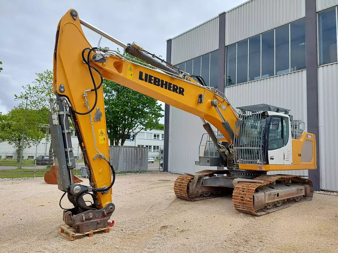 2019 Liebherr R 930 NLC - Pelle sur chenille: photos 1 2019 Liebherr R 930 NLC - Pelle sur chenille: photos 1