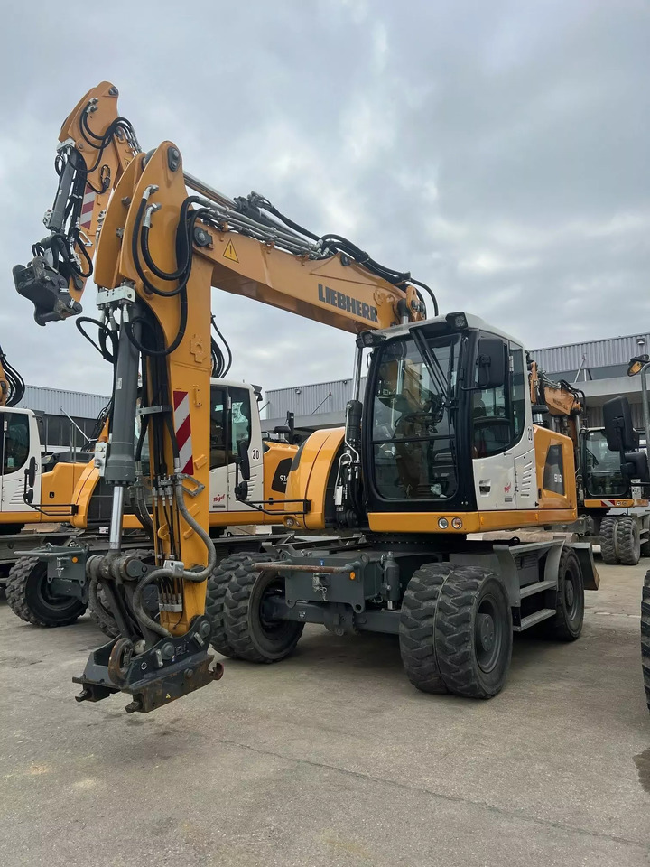 2022 Liebherr A 918 Litronic G6.0-D - Pelle sur pneus: photos 1 2022 Liebherr A 918 Litronic G6.0-D - Pelle sur pneus: photos 1