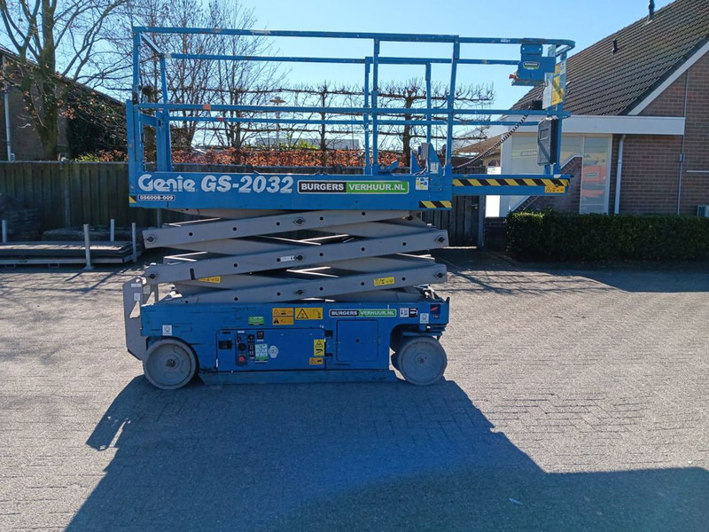 Genie GS2032 - Nacelle ciseaux: photos 5 Genie GS2032 - Nacelle ciseaux: photos 5