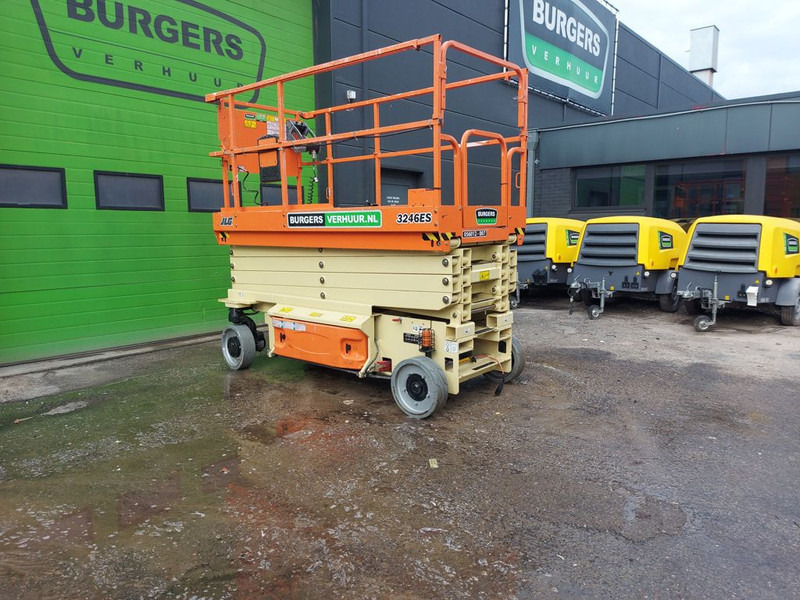 JLG 3246ES - Nacelle ciseaux: photos 2 JLG 3246ES - Nacelle ciseaux: photos 2