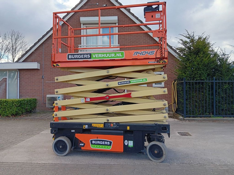 JLG R4045 - Nacelle ciseaux: photos 1 JLG R4045 - Nacelle ciseaux: photos 1