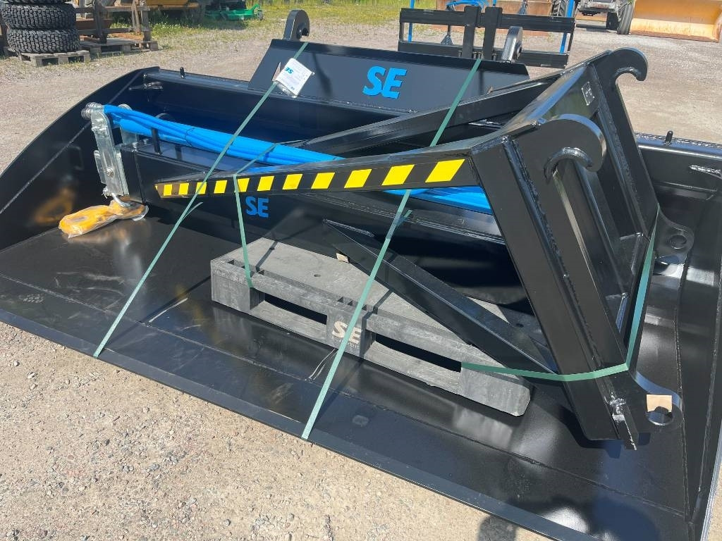 Hydraulisk Kranarm Volvo Stora Bm  - Accessoire pour Engins de chantier: photos 1 Hydraulisk Kranarm Volvo Stora Bm  - Accessoire pour Engins de chantier: photos 1