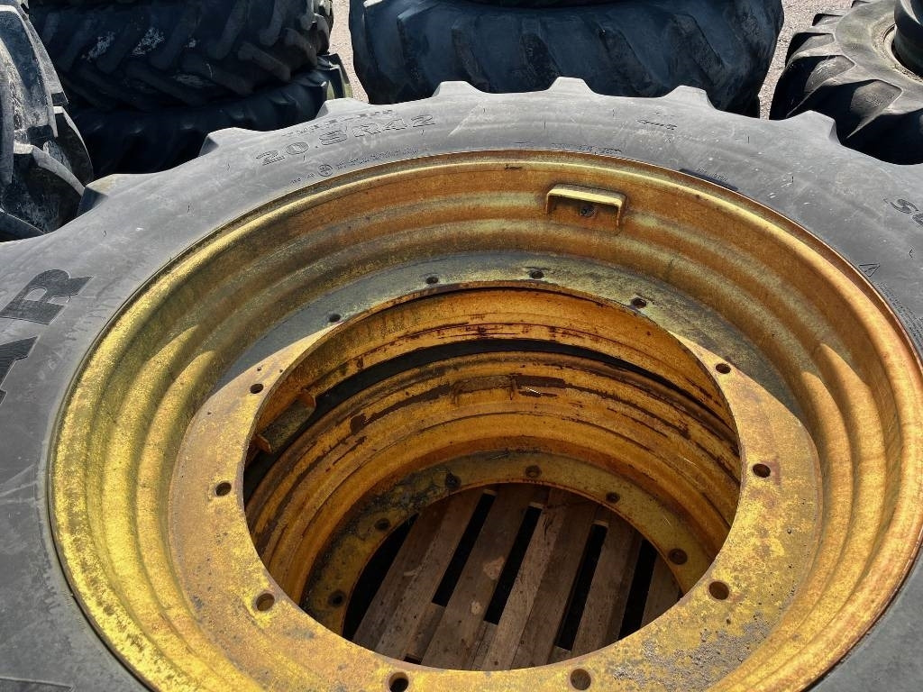 Goodyear 20,8R42 till John Deere - Pneu pour Machine agricole: photos 2 Goodyear 20,8R42 till John Deere - Pneu pour Machine agricole: photos 2
