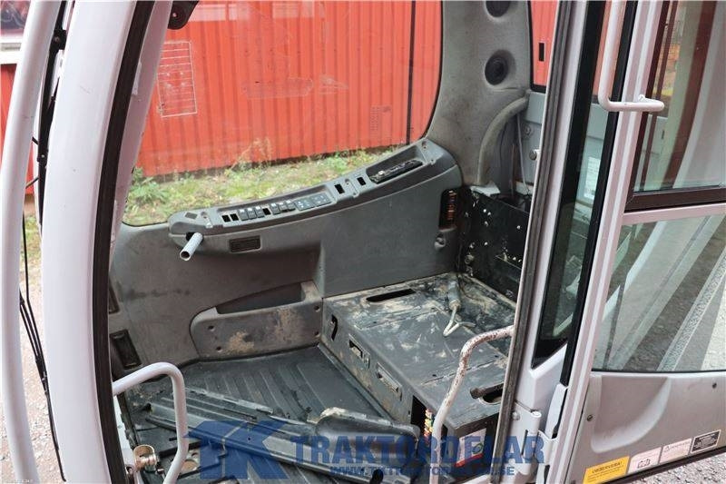 New Holland WE150C - Cabine pour Machine agricole: photos 5 New Holland WE150C - Cabine pour Machine agricole: photos 5