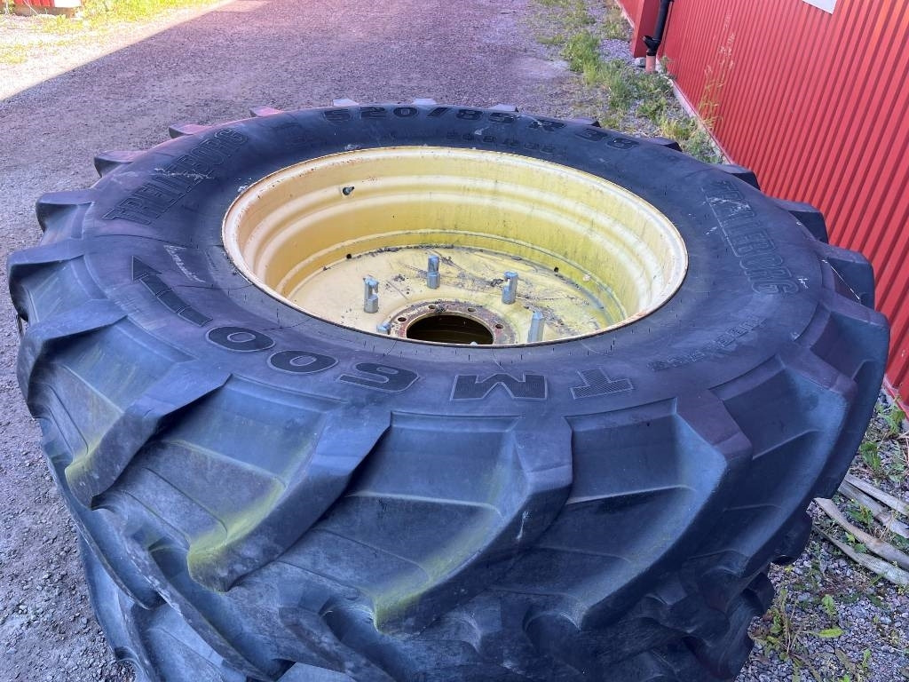 Trelleborg 520/85R38 till John Deere 7920 mfl - Pneu pour Machine agricole: photos 5 Trelleborg 520/85R38 till John Deere 7920 mfl - Pneu pour Machine agricole: photos 5