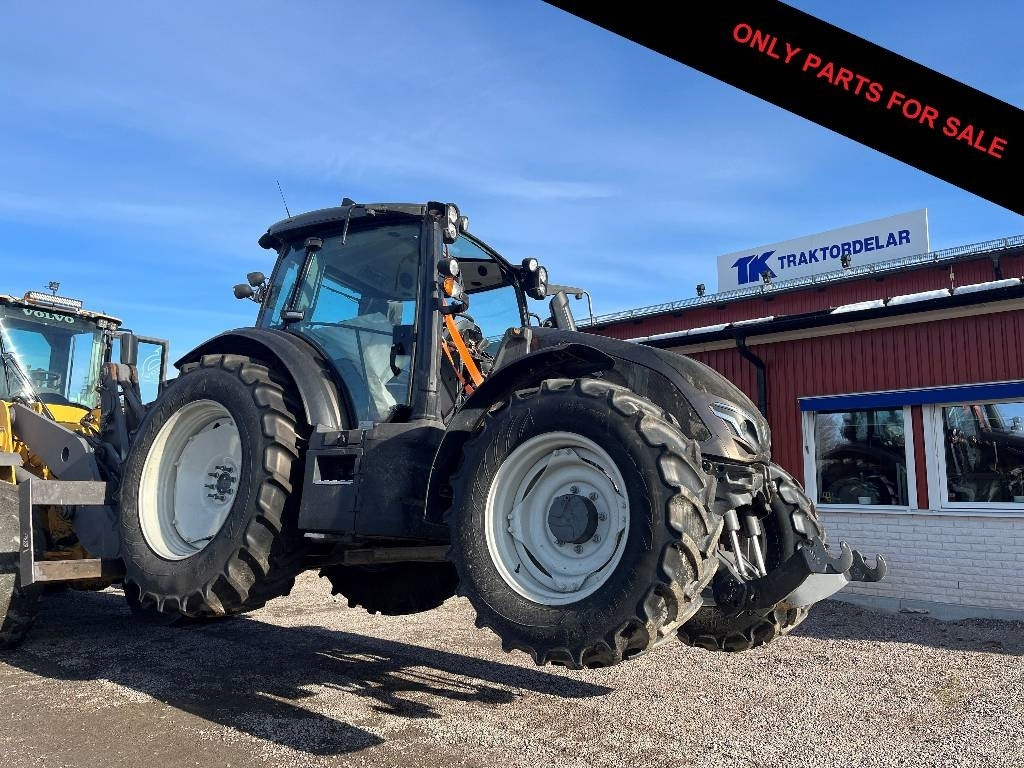 Valtra Valmet G135 Dismantled. Only specific spare parts - Tracteur agricole: photos 1 Valtra Valmet G135 Dismantled. Only specific spare parts - Tracteur agricole: photos 1