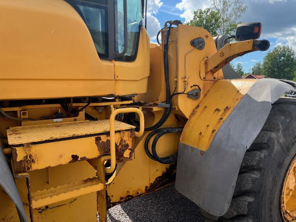 Chargeuse sur pneus Volvo L 110 F: photos 12