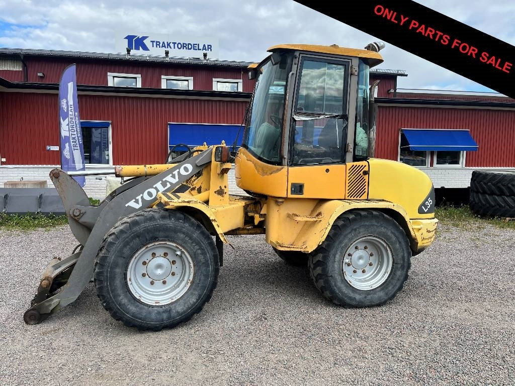 Volvo L 35 Z/S Dismantled. Only spare parts - Chargeuse sur pneus: photos 1 Volvo L 35 Z/S Dismantled. Only spare parts - Chargeuse sur pneus: photos 1