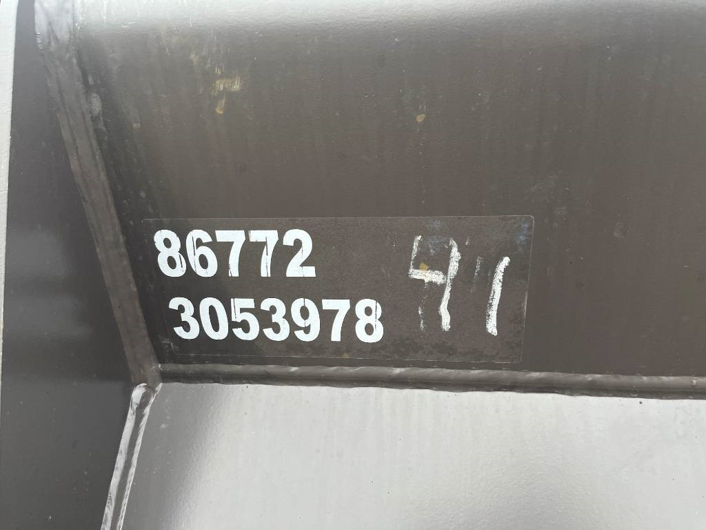 Volvo L150H L180H Ny Skopa Volvo L150 L180 Bucket  - Godet pour Engins de chantier: photos 3 Volvo L150H L180H Ny Skopa Volvo L150 L180 Bucket  - Godet pour Engins de chantier: photos 3