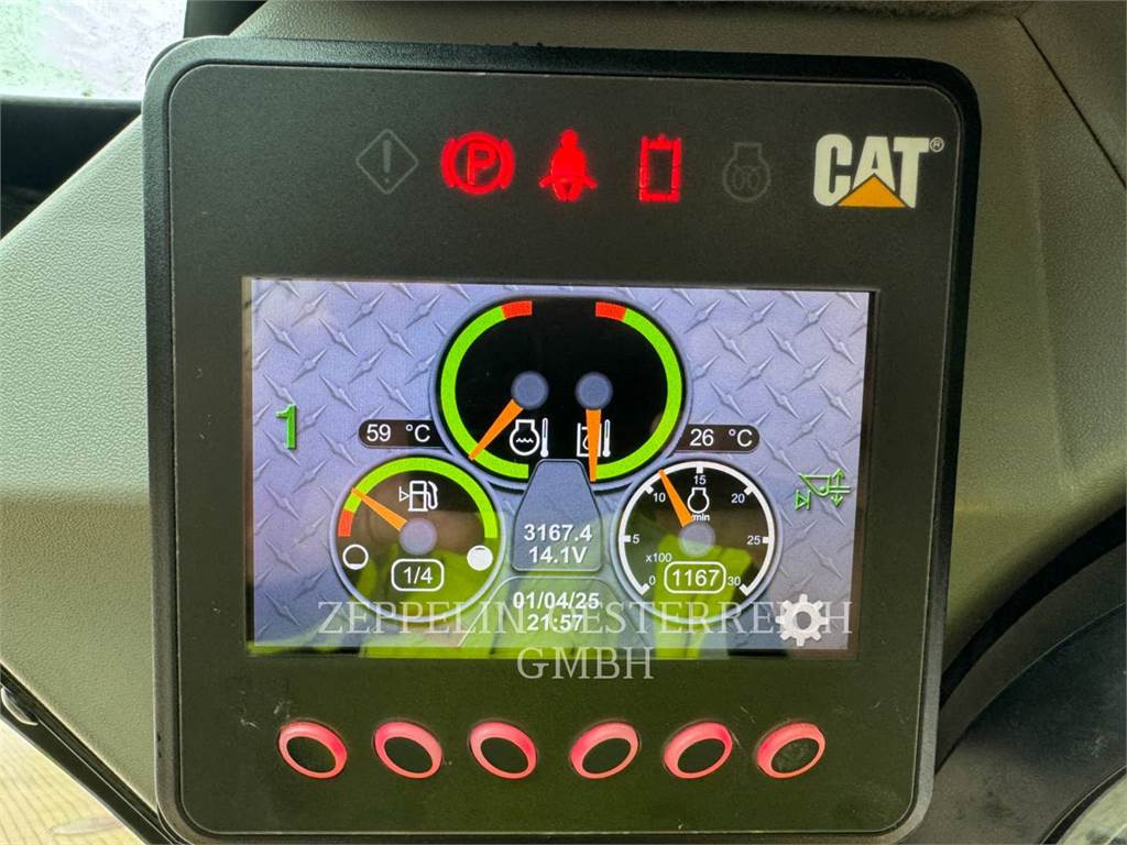 CAT 262D3 - Mini chargeuse: photos 5 CAT 262D3 - Mini chargeuse: photos 5