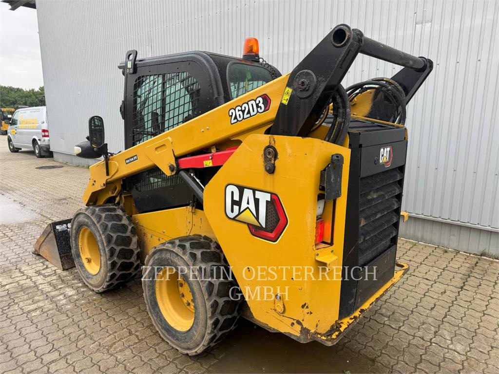 CAT 262D3 - Mini chargeuse: photos 4 CAT 262D3 - Mini chargeuse: photos 4