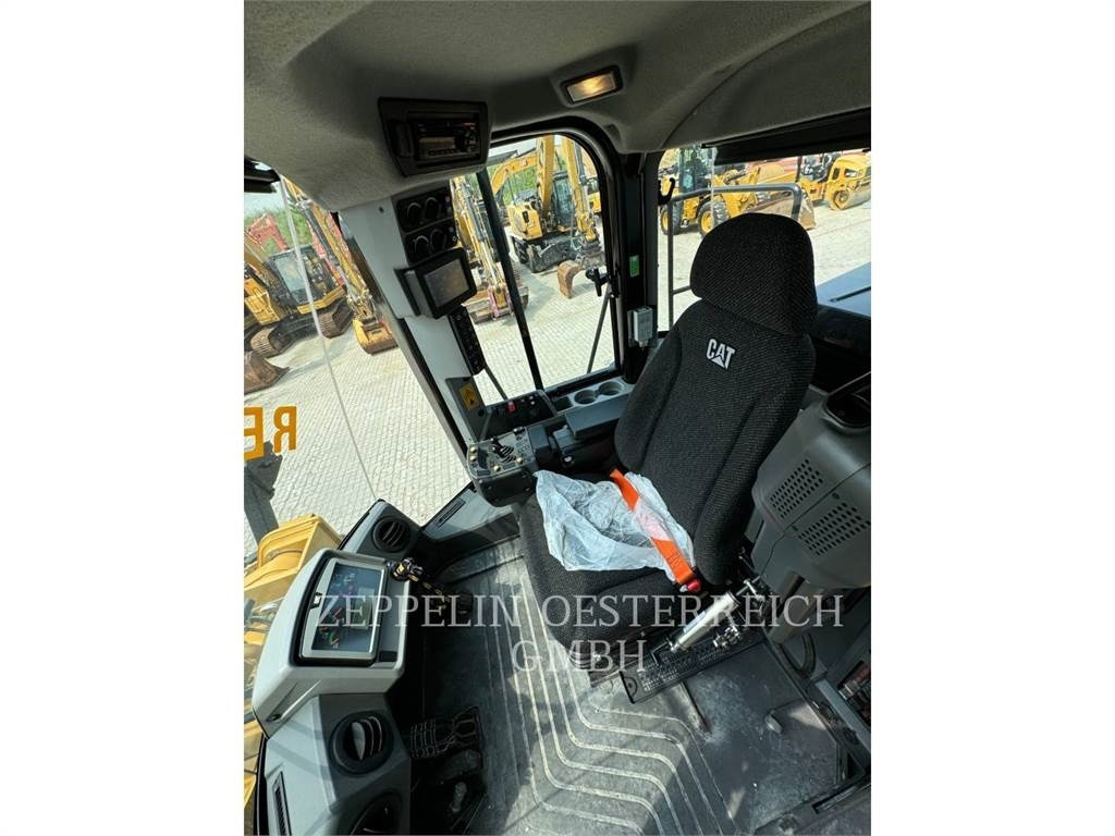 Chargeuse sur pneus CAT 972 M XE: photos 12