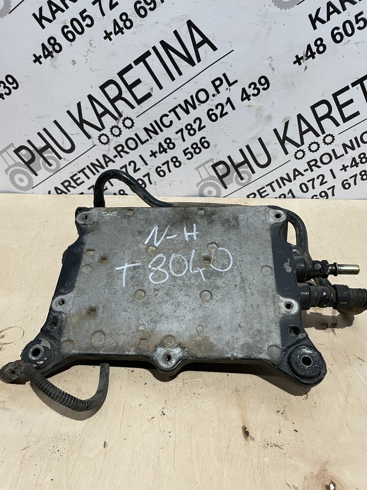 Cummins New Holland 8040 - Podstawa chłodzenie komputera ECM + pompa paliwa 3970204 - Moteur et pièces pour Machine agricole: photos 2 Cummins New Holland 8040 - Podstawa chłodzenie komputera ECM + pompa paliwa 3970204 - Moteur et pièces pour Machine agricole: photos 2