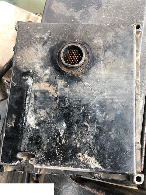 Ford 8630 - TRANSMISSION CONTROL MODULE F2NN7Z369AA - Bloc de gestion pour Machine agricole: photos 1 Ford 8630 - TRANSMISSION CONTROL MODULE F2NN7Z369AA - Bloc de gestion pour Machine agricole: photos 1
