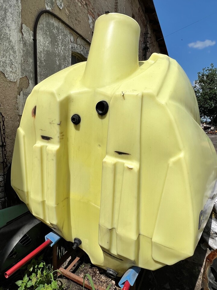 Hardi Commander Zbiornik 7000L 72731900 - Carrosserie et extérieur pour Machine agricole: photos 2 Hardi Commander Zbiornik 7000L 72731900 - Carrosserie et extérieur pour Machine agricole: photos 2