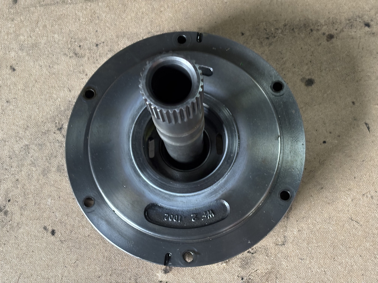 Embrayage et pièces pour Tracteur agricole John Deere 6910 6910S Bęben Wałek Sprzęgłowy R95371 R109523 R220028: photos 6