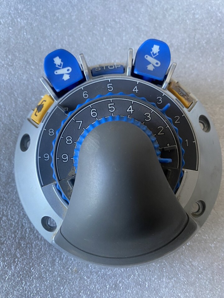 Joystick Fendt | EHR Fendt - Cabine et intérieur pour Machine agricole: photos 2 Joystick Fendt | EHR Fendt - Cabine et intérieur pour Machine agricole: photos 2