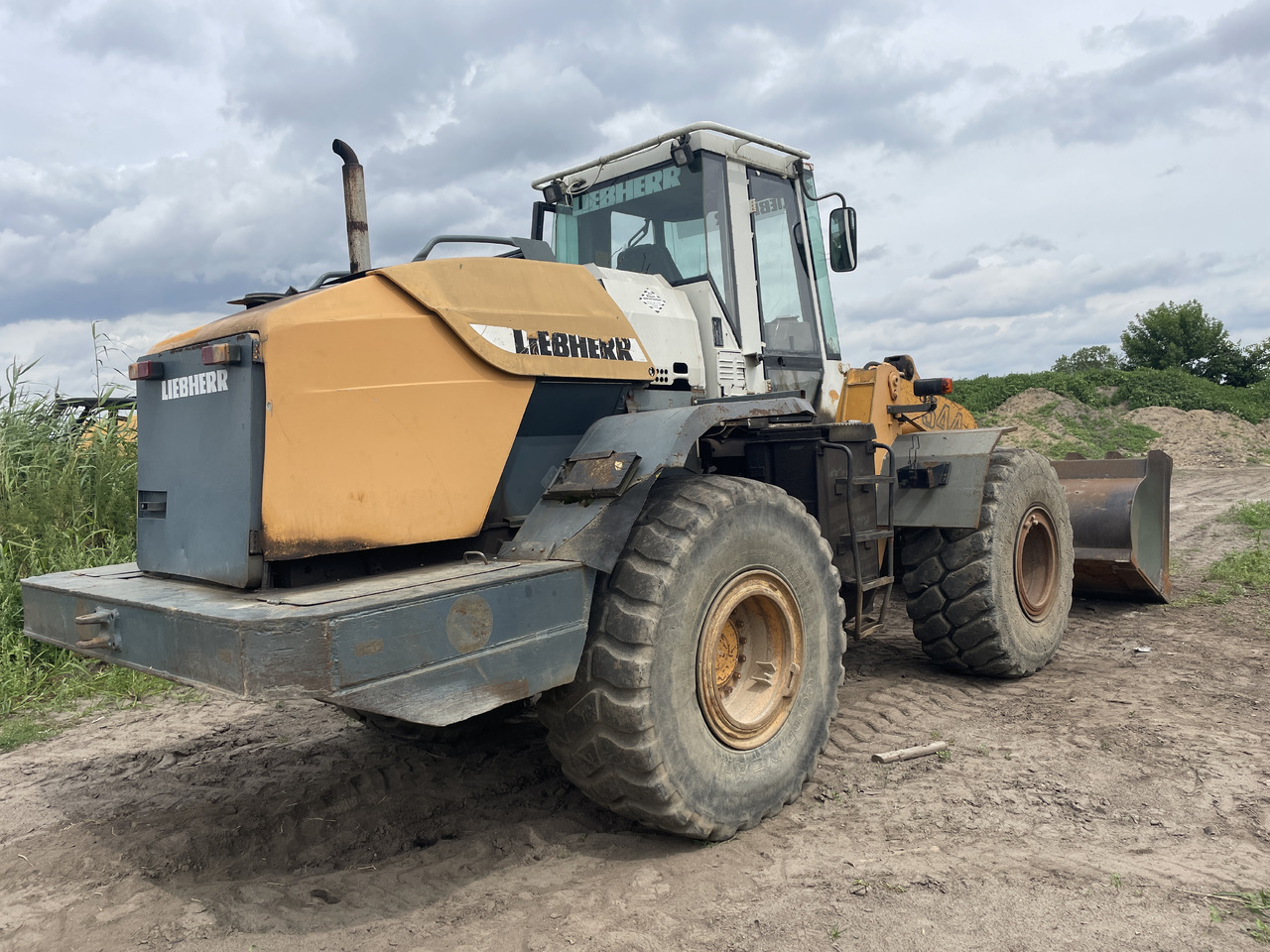 Liebherr L544 - na części - most kabina skrzynia biegów silnik - Boîte de vitesse pour Machine agricole: photos 3 Liebherr L544 - na części - most kabina skrzynia biegów silnik - Boîte de vitesse pour Machine agricole: photos 3