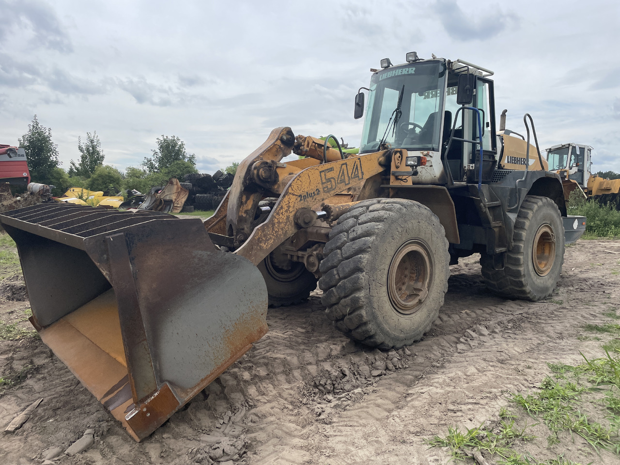Liebherr L544 - na części - most kabina skrzynia biegów silnik - Boîte de vitesse pour Machine agricole: photos 1 Liebherr L544 - na części - most kabina skrzynia biegów silnik - Boîte de vitesse pour Machine agricole: photos 1