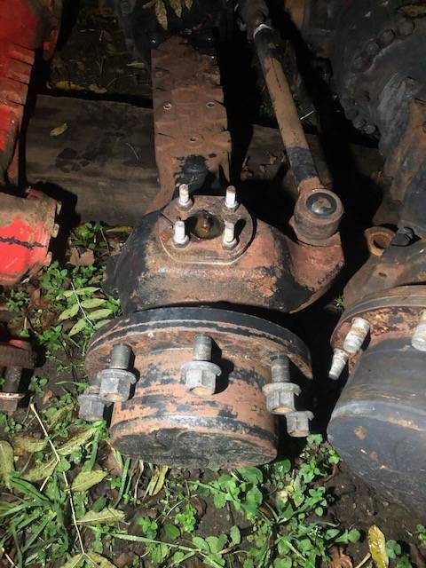 Manitou - Zwrotnica - Fusée d'essieu pour Machine agricole: photos 1 Manitou - Zwrotnica - Fusée d'essieu pour Machine agricole: photos 1