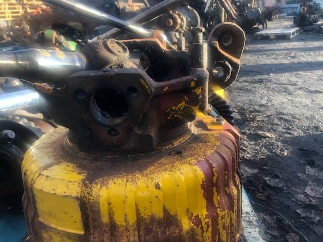 Sanderson - Zwrotnica - Fusée d'essieu pour Machine agricole: photos 4 Sanderson - Zwrotnica - Fusée d'essieu pour Machine agricole: photos 4