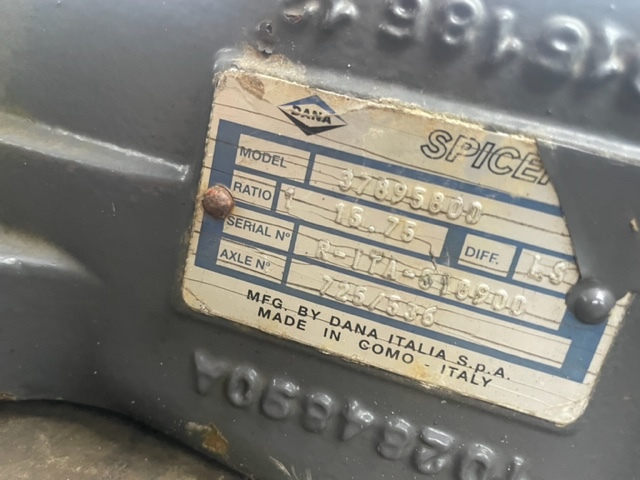 Essieu et pièces pour Machine agricole Valtra n93 n94 - Zwolnica | Zwrotnica | Most Napędowy | Atak - Talerz: photos 6