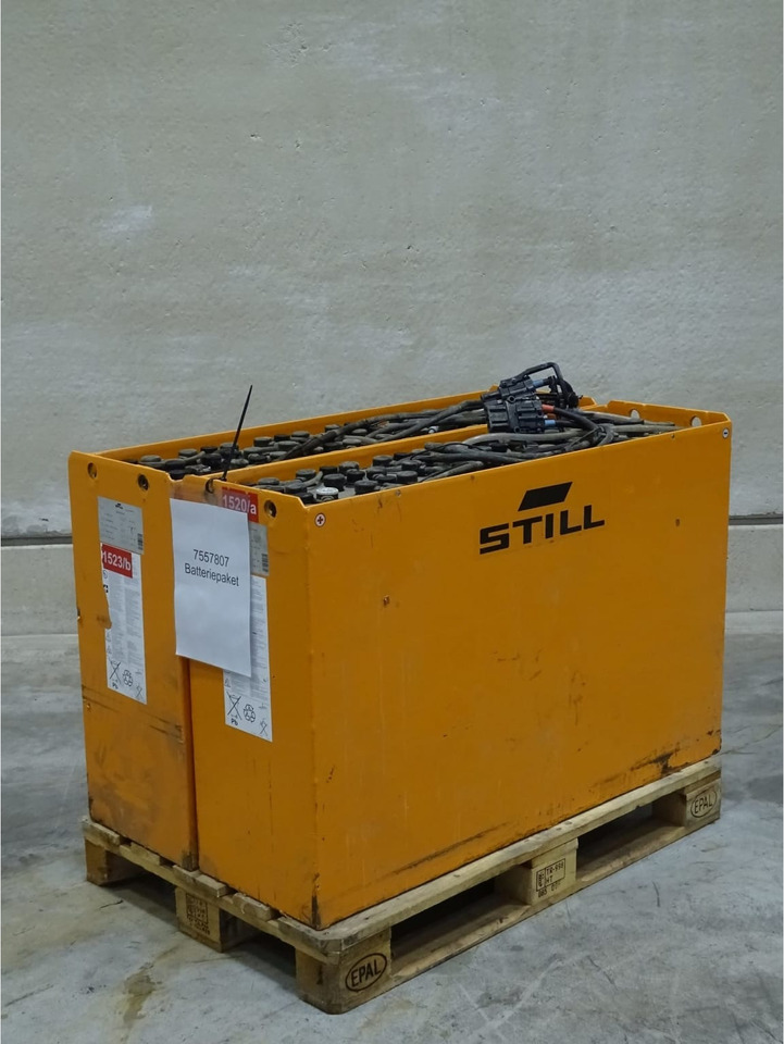 Battery Package 2 pieces - Accumulateur pour Matériel de manutention: photos 1 Battery Package 2 pieces - Accumulateur pour Matériel de manutention: photos 1