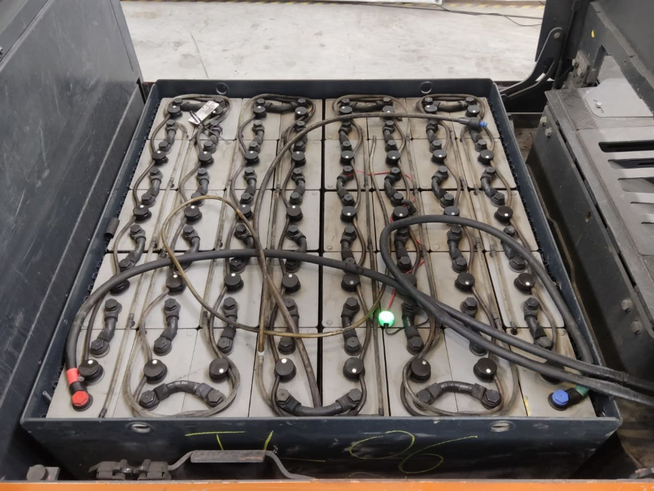 Linde P250 - Chariot tracteur: photos 4 Linde P250 - Chariot tracteur: photos 4