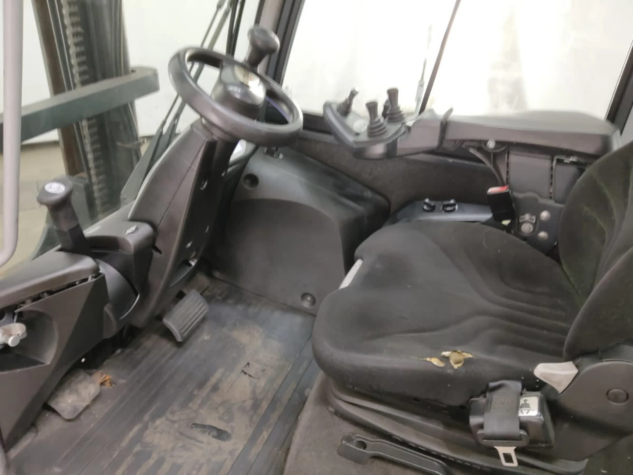 STILL RX70-50/600 - Chariot élévateur diesel: photos 3 STILL RX70-50/600 - Chariot élévateur diesel: photos 3