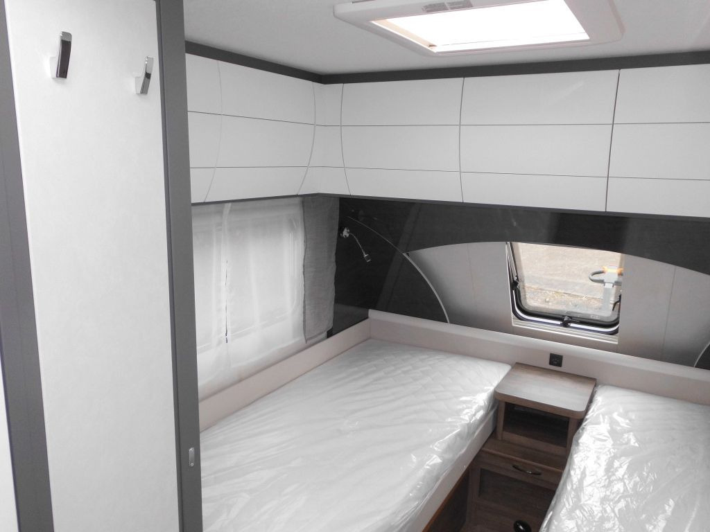 Caravane Hobby Excellent Edition 495 UL 2026 AUTARK 1800kg. ROL: photos 11