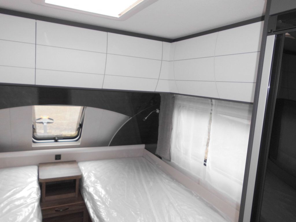 Caravane Hobby Excellent Edition 495 UL 2026 AUTARK 1800kg. ROL: photos 12