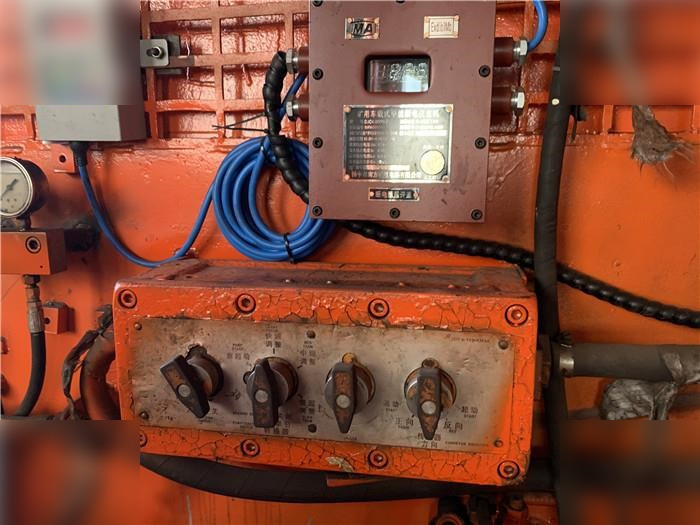 2011 JOY 10SC32C - Machine d'exploitation minière: photos 4 2011 JOY 10SC32C - Machine d'exploitation minière: photos 4