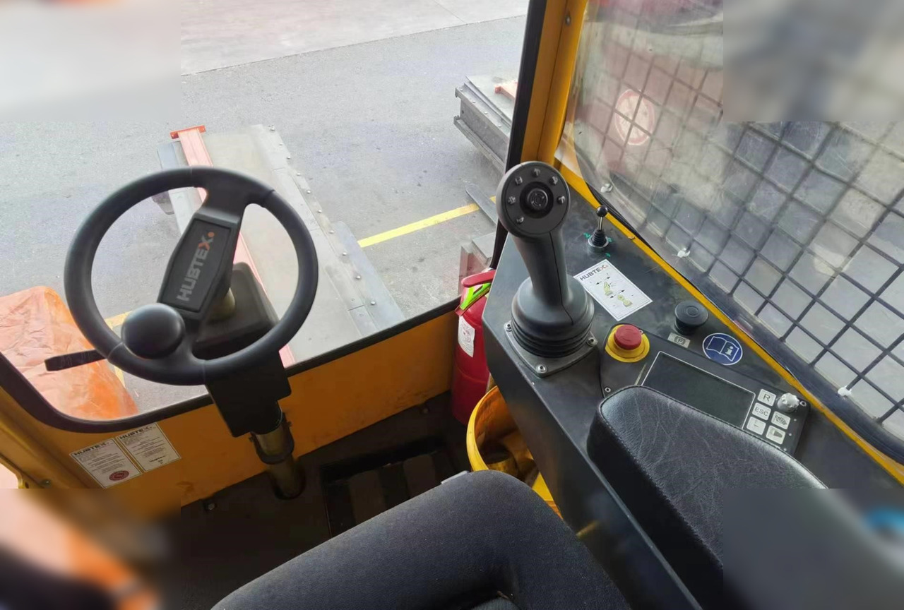 2017 HUBTEX MQ130 - Chariot latéral: photos 2 2017 HUBTEX MQ130 - Chariot latéral: photos 2